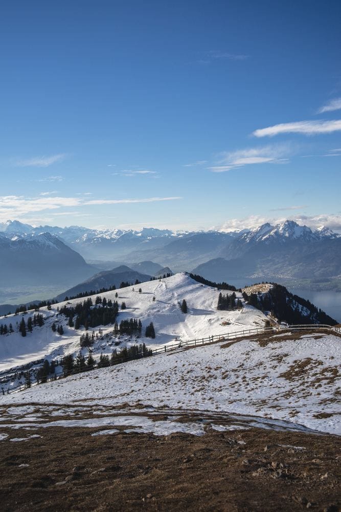 Snow peaks & alpine calm