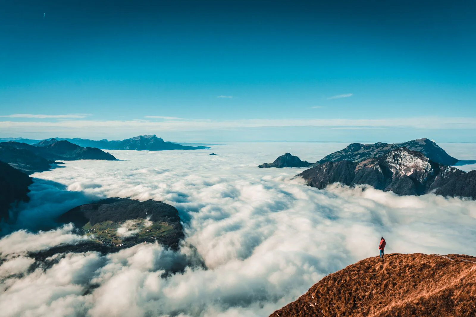 Fronalpstock summit panorama above Stoos