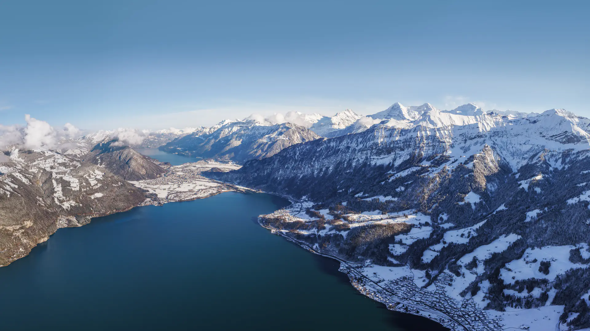 luftaufnahme thunersee interlaken jungfrau brienzersee winter Daniel Reichenbach